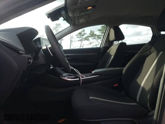 2021 Hyundai Sonata Blue с VIN KMHL24JJ4MA018423, выставлен на аукционе Copart как лот 68838752 с пробегом 15 999 миль миль и . История ставок и продаж доступна на DreamBid. Изображение 7.