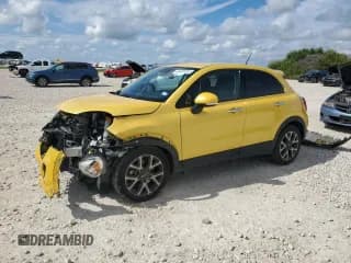 ✅ 2016 FIAT 500X Trekking • VIN: ZFBCFXCT4GP351637 • Lot: 64481814. Listed on Copart with 51,480 mi. Free auction sales archive from the USA and detailed vehicle history report at DreamBid. Image 1.