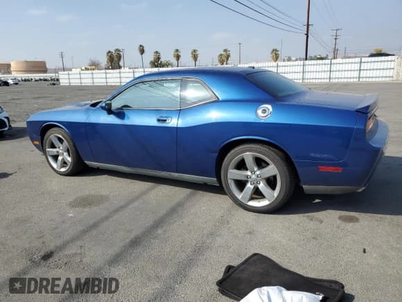 ✅ 2009 Dodge Challenger R/T • VIN: 2B3LJ54T49H603913 • Lot: 43987575. Wystawiony na Copart z przebiegiem 173 309 mil. Bezpłatny archiwum sprzedaży aukcyjnych z USA i szczegółowy raport historii pojazdu na DreamBid. Zdjęcie 2.