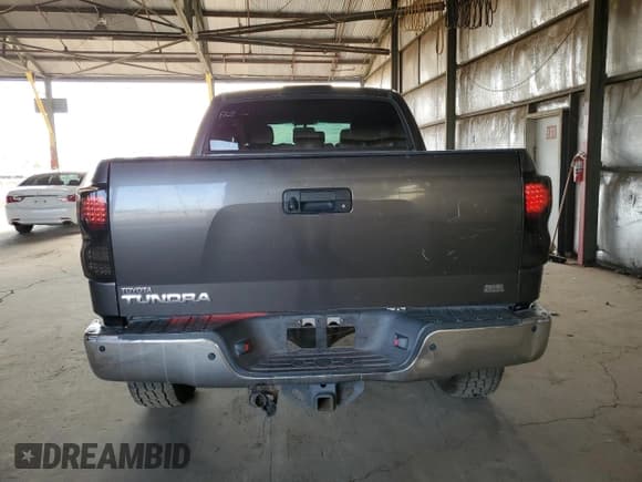 ✅ 2011 Toyota Tundra Limited • VIN: 5TFFY5F19BX098763 • Lot: 81300045. Listed on Copart with 218,392 mi. Free auction sales archive from the USA and detailed vehicle history report at DreamBid. Image 6.