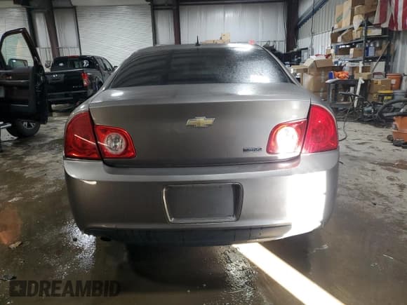 ✅ 2011 Chevrolet Malibu 1LT • VIN: 1G1ZC5E17BF340977 • Лот: 80017734. Опубликован ранее на Copart с пробегом 106 588 миль. Бесплатный доступ к архиву аукционных продаж из США и подробный отчёт об истории автомобиля на DreamBid. Изображение 6.