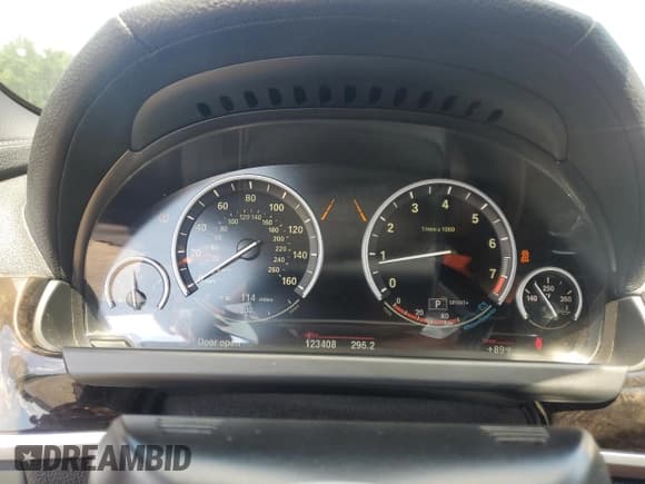 ✅ 2012 BMW 6 Series 650i • VIN: WBALZ3C54CC397594 • Lot: 69211225. Listed on Copart with 123,408 mi. Free auction sales archive from the USA and detailed vehicle history report at DreamBid. Image 9.