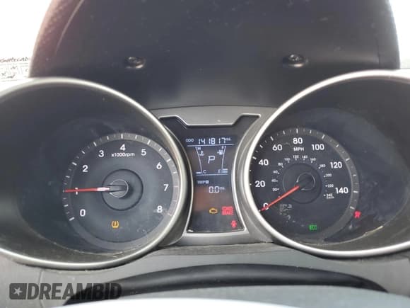 ✅ 2014 Hyundai Veloster • VIN: KMHTC6AD8EU184334 • Lot: 52919155. Wystawiony na Copart z przebiegiem 141 817 mil. Bezpłatny archiwum sprzedaży aukcyjnych z USA i szczegółowy raport historii pojazdu na DreamBid. Zdjęcie 9.