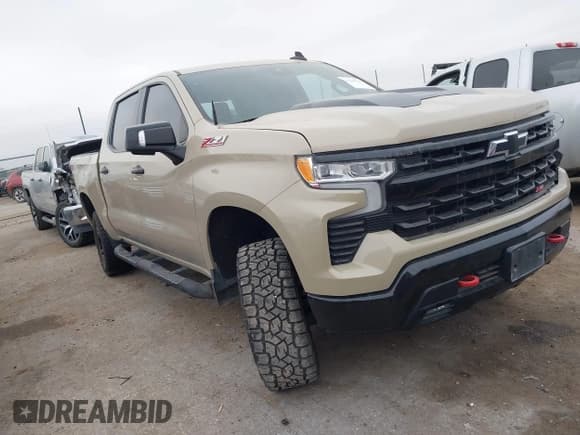 ✅ 2022 Chevrolet Silverado 1500 LT Trail Boss • VIN: 3GCUDFED4NG518510 • Lot: 41190719. Wystawiony na IAAI z przebiegiem 42 517 mil. Bezpłatny archiwum sprzedaży aukcyjnych z USA i szczegółowy raport historii pojazdu na DreamBid. Zdjęcie 1.