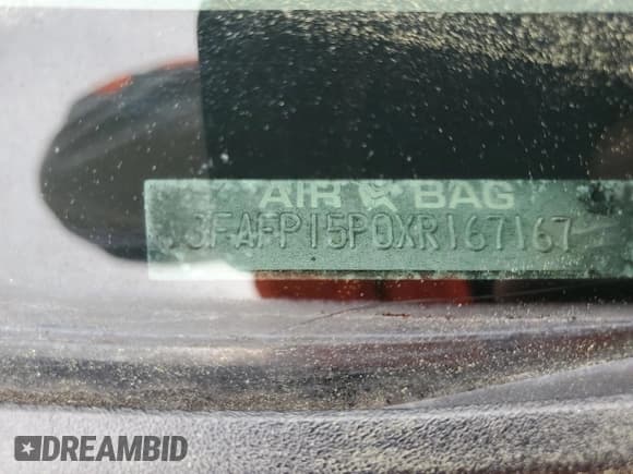 ✅ 1999 Ford Escort SE • VIN: 3FAFP15P0XR167167 • Lot: 52094765. Wystawiony na Copart z przebiegiem 154 960 mil. Bezpłatny archiwum sprzedaży aukcyjnych z USA i szczegółowy raport historii pojazdu na DreamBid. Zdjęcie 12.