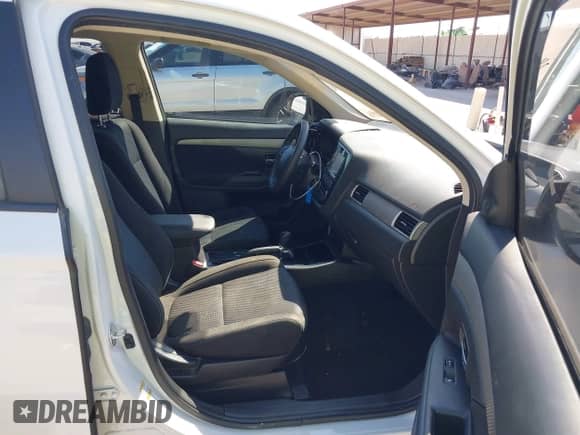 2018 Mitsubishi Outlander ES с VIN JA4AD2A38JZ059009, выставлен на аукционе IAAI как лот 43422074 с пробегом 97 501 миль миль и . История ставок и продаж доступна на DreamBid. Изображение 5.