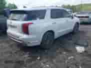 2025 Hyundai Palisade Calligraphy z VIN KM8R74GE8SU828199, wystawiony jako IAAI lot #41939641 z przebiegiem 16 939 mil mil oraz . Historia ofert i sprzedaży dostępna na DreamBid. Obrazek 4.