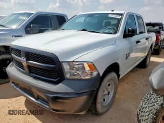 2023 Ram 1500 Tradesman z VIN 3C6RR7KG5PG671855, wystawiony jako Copart lot #59319805 z przebiegiem 29 284 mil mil oraz Szkoda całkowita • Salvage title. Historia ofert i sprzedaży dostępna na DreamBid. Obrazek 1.