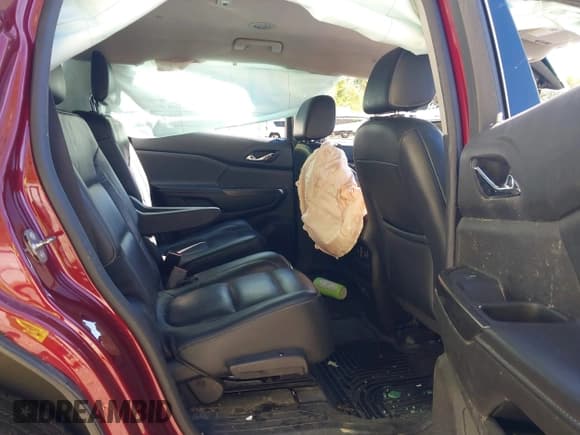 ✅ 2017 GMC Acadia SLT • VIN: 1GKKNULS9HZ255126 • Lot: 43418753. Listed on IAAI with Not provided. Free auction sales archive from the USA and detailed vehicle history report at DreamBid. Image 8.