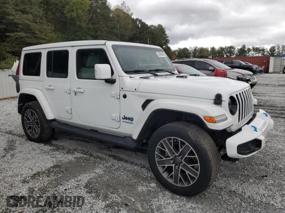 ✅ 2022 Jeep Wrangler Unlimited Sahara • VIN: 1C4JJXP65NW182979 • Lot: 89898485. Wystawiony na Copart z przebiegiem 31 135 mil. Bezpłatny archiwum sprzedaży aukcyjnych z USA i szczegółowy raport historii pojazdu na DreamBid. Zdjęcie 4.