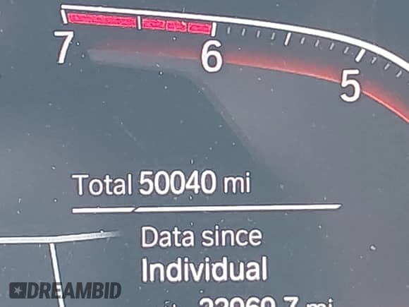 ✅ 2022 BMW 2 Series 228i • VIN: WBA53AK01N7K13261 • Lot: 42998411. Wystawiony na IAAI z przebiegiem 50 040 mil. Bezpłatny archiwum sprzedaży aukcyjnych z USA i szczegółowy raport historii pojazdu na DreamBid. Zdjęcie 16.