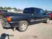 ✅ 2000 Chevrolet Silverado 1500 LS • VIN: 2GCEC19T7Y1374850 • Lot: 68929524. Wystawiony na Copart z przebiegiem 426 938 mil mil. Skorzystaj z bezpłatnego archiwum sprzedaży aukcyjnych z USA i zobacz szczegółowy raport historii pojazdu na DreamBid. Zdjęcie 3.