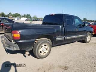 ✅ 2000 Chevrolet Silverado 1500 LS • VIN: 2GCEC19T7Y1374850 • Lot: 68929524. Wystawiony na Copart z przebiegiem 426 938 mil mil. Skorzystaj z bezpłatnego archiwum sprzedaży aukcyjnych z USA i zobacz szczegółowy raport historii pojazdu na DreamBid. Zdjęcie 3.