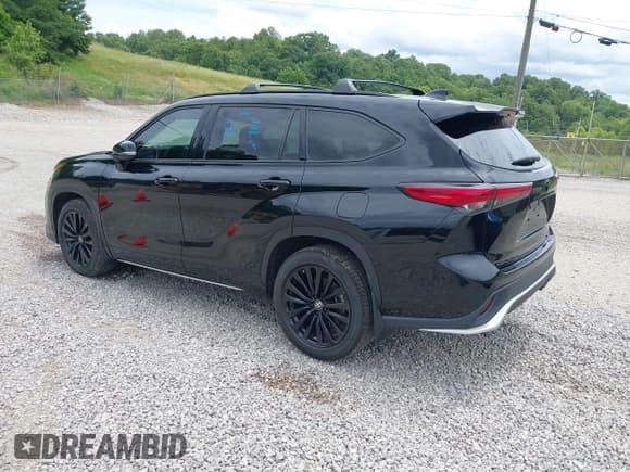 ✅ 2023 Toyota Highlander L • VIN: 5TDKDRBH9PS507815 • Lot: 42516967. Listed on IAAI with 49,535 mi. Free auction sales archive from the USA and detailed vehicle history report at DreamBid. Image 3.