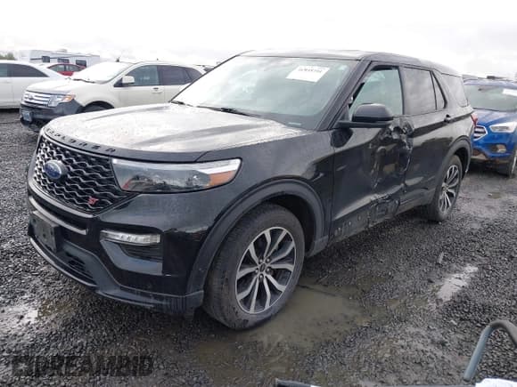 ✅ 2021 Ford Explorer ST • VIN: 1FM5K8GC5MGA17190 • Lot: 41935751. Wystawiony na IAAI z przebiegiem 72 143 mil. Bezpłatny archiwum sprzedaży aukcyjnych z USA i szczegółowy raport historii pojazdu na DreamBid. Zdjęcie 2.