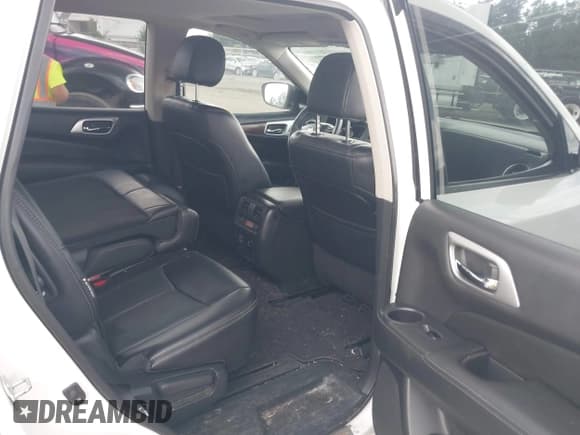 ✅ 2018 Nissan Pathfinder SV • VIN: 5N1DR2MM9JC651915 • Лот: 42719511. Опубликован ранее на IAAI с пробегом 68 720 миль. Бесплатный доступ к архиву аукционных продаж из США и подробный отчёт об истории автомобиля на DreamBid. Изображение 8.