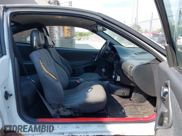 ✅ 2004 Chevrolet Cavalier • VIN: 1G1JC12F047177382 • Lot: 42913655. Listed on IAAI with 218,972 mi. Free auction sales archive from the USA and detailed vehicle history report at DreamBid. Image 5.