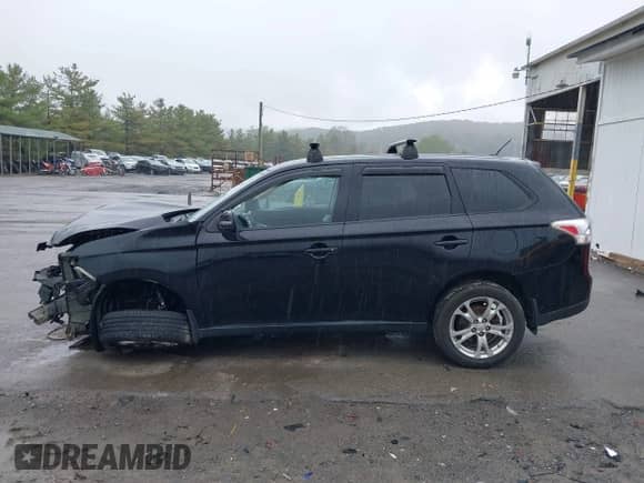 2014 Mitsubishi Outlander SE z VIN JA4AZ3A34EZ003629, wystawiony jako IAAI lot #43314809 z przebiegiem 122 927 mil mil oraz . Historia ofert i sprzedaży dostępna na DreamBid. Obrazek 15.