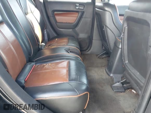 ✅ 2006 Hummer H3 • VIN: 5GTDN136768102925 • Lot: 43531055. Wystawiony na IAAI z przebiegiem 183 934 mil. Bezpłatny archiwum sprzedaży aukcyjnych z USA i szczegółowy raport historii pojazdu na DreamBid. Zdjęcie 8.