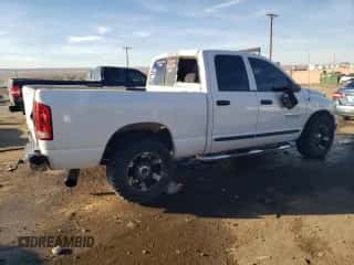 2005 Dodge 3500 SLT z VIN 3D7LR38C95G754655, wystawiony jako Copart lot #85513214 z przebiegiem 317 436 mil mil oraz Szkoda całkowita • Salvage title. Historia ofert i sprzedaży dostępna na DreamBid. Obrazek 3.