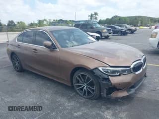 ✅ 2020 BMW 3 Series 330i • VIN: WBA5R1C05LFH82648 • Lot: 42112217. Wystawiony na IAAI z przebiegiem 99 087 mil. Bezpłatny archiwum sprzedaży aukcyjnych z USA i szczegółowy raport historii pojazdu na DreamBid. Zdjęcie 1.