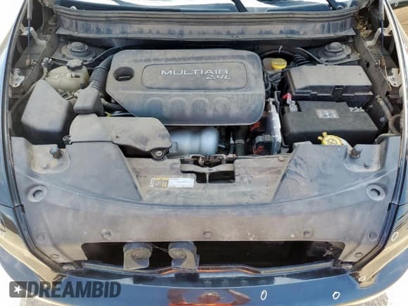 ✅ 2015 Jeep Cherokee Latitude • VIN: 1C4PJLCBXFW530928 • Лот: 69195285. Опубликован ранее на Copart с пробегом 121 180 миль. Бесплатный доступ к архиву аукционных продаж из США и подробный отчёт об истории автомобиля на DreamBid. Изображение 12.