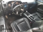 ✅ 2010 Dodge Challenger R/T Classic • VIN: 2B3CJ5DT0AH114106 • Lot: 86901404. Wystawiony na Copart z przebiegiem 141 217 mil. Bezpłatny archiwum sprzedaży aukcyjnych z USA i szczegółowy raport historii pojazdu na DreamBid. Zdjęcie 8.