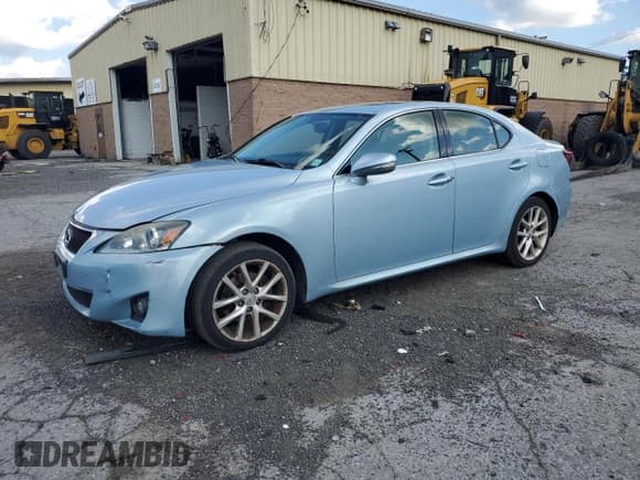 ✅ 2012 Lexus IS 250 • VIN: JTHCF5C21C5052832 • Лот: 64749505. Опубликован ранее на Copart с пробегом 195 964 миль. Бесплатный доступ к архиву аукционных продаж из США и подробный отчёт об истории автомобиля на DreamBid. Изображение 1.