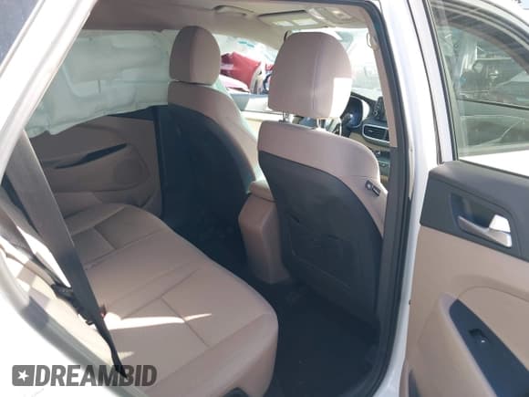 ✅ 2021 Hyundai Tucson SE • VIN: KM8J23A40MU326876 • Lot: 43435736. Listed on IAAI with 78,991 mi. Free auction sales archive from the USA and detailed vehicle history report at DreamBid. Image 8.