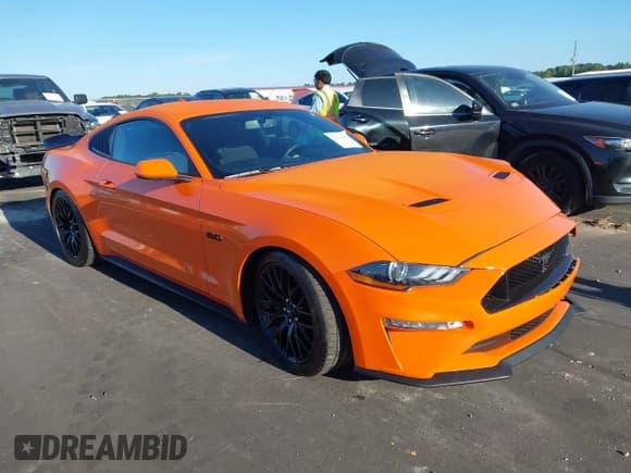 ✅ 2020 Ford Mustang GT • VIN: 1FA6P8CF9L5177633 • Lot: 43136883. Listed on IAAI with 7,350 mi. Free auction sales archive from the USA and detailed vehicle history report at DreamBid. Image 1.