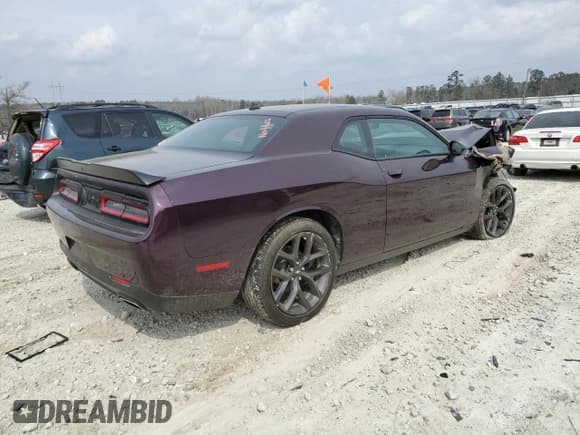 ✅ 2021 Dodge Challenger SXT • VIN: 2C3CDZAG8MH513388 • Lot: 43043993. Wystawiony na Copart z przebiegiem 39 368 mil. Bezpłatny archiwum sprzedaży aukcyjnych z USA i szczegółowy raport historii pojazdu na DreamBid. Zdjęcie 3.