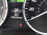 ✅ 2017 Acura TLX V6 w/Technology Pkg • VIN: 19UUB2F58HA002550 • Lot: 42763845. Wystawiony na IAAI z przebiegiem 192 174 mil. Bezpłatny archiwum sprzedaży aukcyjnych z USA i szczegółowy raport historii pojazdu na DreamBid. Zdjęcie 15.