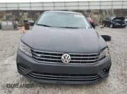 ✅ 2018 Volkswagen Passat S • VIN: 1VWAA7A36JC013609 • Lot: 90519845. Wystawiony na Copart z przebiegiem 69 971 mil. Bezpłatny archiwum sprzedaży aukcyjnych z USA i szczegółowy raport historii pojazdu na DreamBid. Zdjęcie 5.
