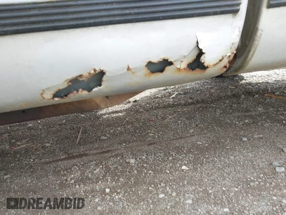 ✅ 1993 Chevrolet Silverado 1500 • VIN: 2GCEK19K4P1167213 • Lot: 43501191. Wystawiony na IAAI z przebiegiem 305 861 mil. Bezpłatny archiwum sprzedaży aukcyjnych z USA i szczegółowy raport historii pojazdu na DreamBid. Zdjęcie 6.