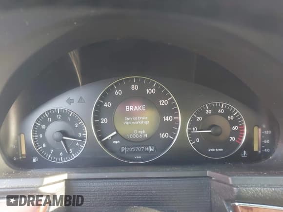 ✅ 2003 Mercedes-Benz E 320 • VIN: WDBUF65J63A118930 • Лот: 43279477. Опубликован ранее на IAAI с пробегом 205 787 миль. Бесплатный доступ к архиву аукционных продаж из США и подробный отчёт об истории автомобиля на DreamBid. Изображение 7.