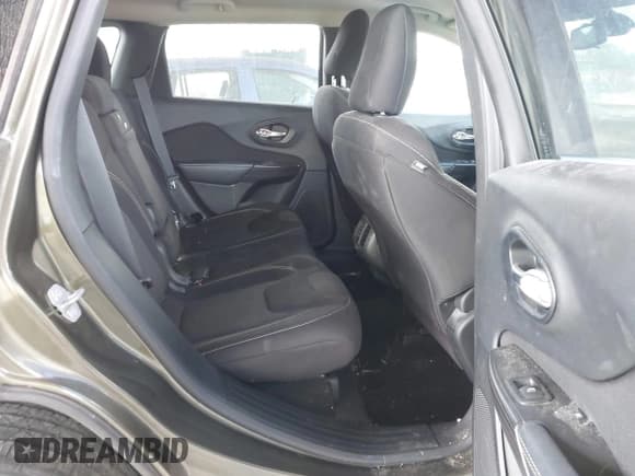 ✅ 2015 Jeep Cherokee Latitude • VIN: 1C4PJMCS8FW559172 • Lot: 43681804. Listed on IAAI with 35,998 mi. Free auction sales archive from the USA and detailed vehicle history report at DreamBid. Image 8.