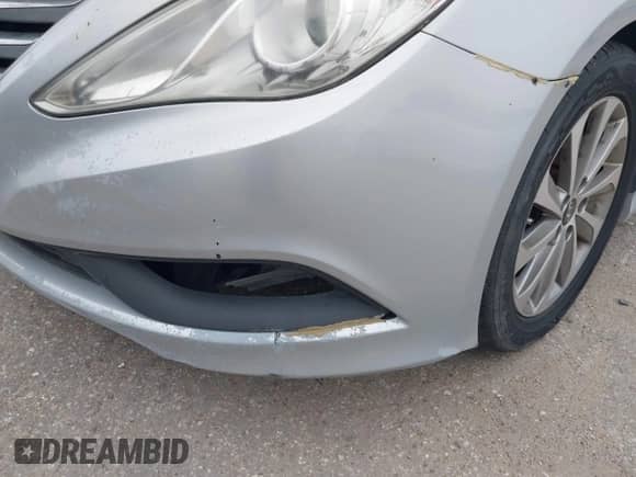 2014 Hyundai Sonata Limited с VIN 5NPEC4AC6EH884520, выставлен на аукционе IAAI как лот 41832196 с пробегом 162 516 миль миль и . История ставок и продаж доступна на DreamBid. Изображение 6.