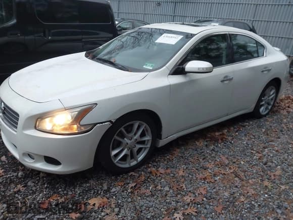 ✅ 2013 Nissan Maxima SV • VIN: 1N4AA5AP1DC824822 • Лот: 43668942. Опубликован ранее на IAAI с пробегом 92 054 миль. Бесплатный доступ к архиву аукционных продаж из США и подробный отчёт об истории автомобиля на DreamBid. Изображение 2.