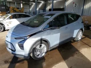 ✅ 2023 Chevrolet Bolt EV 1LT • VIN: 1G1FW6S0XP4164568 • Lot: 77127884. Wystawiony na Copart z przebiegiem 37 748 mil. Bezpłatny archiwum sprzedaży aukcyjnych z USA i szczegółowy raport historii pojazdu na DreamBid. Zdjęcie 1.