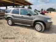 2005 Mercury Mariner Luxury z VIN 4M2YU56145DJ30667, wystawiony jako Copart lot #80196845 z przebiegiem 336 063 mil mil oraz Szkoda całkowita • Salvage title. Historia ofert i sprzedaży dostępna na DreamBid. Obrazek 4.