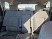 2017 Hyundai Santa Fe SE z VIN KM8SM4HF3HU235974, wystawiony jako Copart lot #82238885 z przebiegiem 98 649 mil mil oraz Szkoda całkowita • Salvage title. Historia ofert i sprzedaży dostępna na DreamBid. Obrazek 10.