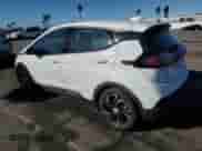 2023 Chevrolet Bolt EV 2LT z VIN 1G1FX6S04P4161503, wystawiony jako Copart lot #37825584 z przebiegiem 3 096 mil mil oraz . Historia ofert i sprzedaży dostępna na DreamBid. Obrazek 2.