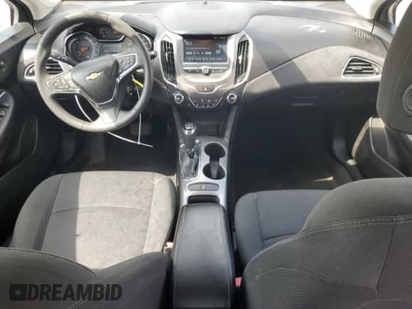 ✅ 2018 Chevrolet Cruze LT • VIN: 1G1BE5SM2J7114834 • Lot: 80557205. Listed on Copart with 131,256 mi. Free auction sales archive from the USA and detailed vehicle history report at DreamBid. Image 8.