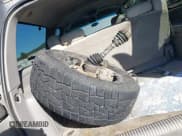 ✅ 2001 Chevrolet Suburban LT • VIN: 3GNGK26U91G242031 • Lot: 43443727. Listed on IAAI with Not provided. Free auction sales archive from the USA and detailed vehicle history report at DreamBid. Image 12.