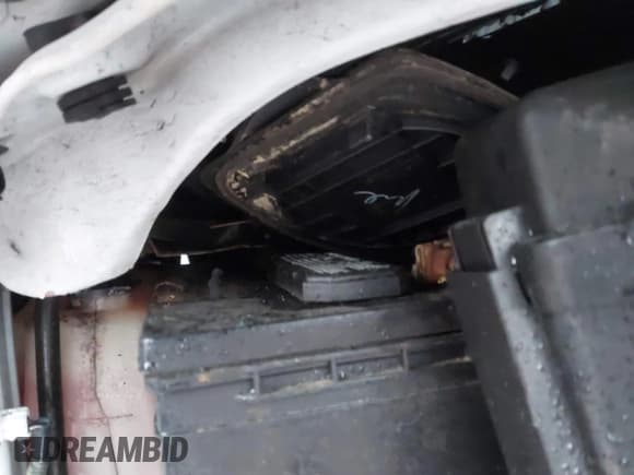 ✅ 2020 Toyota Sienna LE • VIN: 5TDJZ3DC6LS237433 • Lot: 40948475. Listed on IAAI with 108,000 mi. Free auction sales archive from the USA and detailed vehicle history report at DreamBid. Image 10.