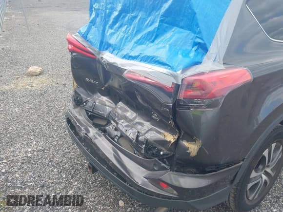 ✅ 2018 Toyota RAV4 LE • VIN: JTMBFREV9JJ734373 • Лот: 43404069. Опубликован ранее на IAAI с пробегом 147 223 миль. Бесплатный доступ к архиву аукционных продаж из США и подробный отчёт об истории автомобиля на DreamBid. Изображение 6.