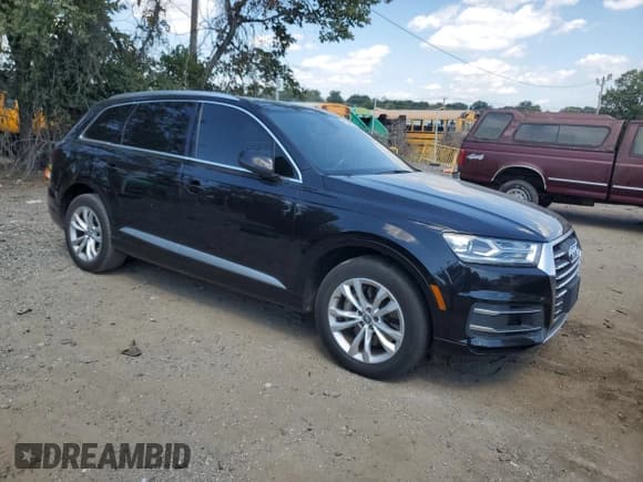 ✅ 2017 Audi Q7 Premium • VIN: WA1AAAF70HD008058 • Лот: 71594905. Опубликован ранее на Copart с пробегом 138 724 миль. Бесплатный доступ к архиву аукционных продаж из США и подробный отчёт об истории автомобиля на DreamBid. Изображение 4.