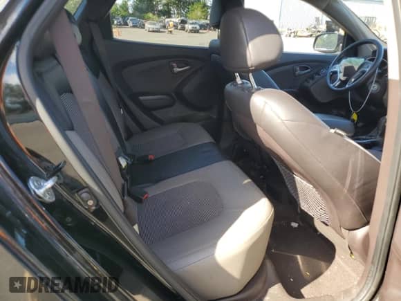 ✅ 2011 Hyundai Tucson GLS • VIN: KM8JUCAC9BU272069 • Lot: 68082494. Wystawiony na Copart z przebiegiem 118 721 mil mil. Skorzystaj z bezpłatnego archiwum sprzedaży aukcyjnych z USA i zobacz szczegółowy raport historii pojazdu na DreamBid. Zdjęcie 10.