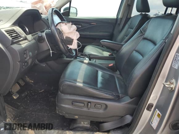 ✅ 2017 Honda Ridgeline RTL-E • VIN: 5FPYK3F77HB026957 • Лот: 69103445. Опубликован ранее на Copart с пробегом Не указан. Бесплатный доступ к архиву аукционных продаж из США и подробный отчёт об истории автомобиля на DreamBid. Изображение 7.