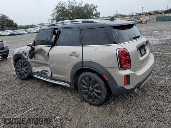 ✅ 2024 MINI Countryman Cooper S • VIN: WMZ83BR06R3S23289 • Lot: 46750175. Listed on Copart with 5,657 mi. Free auction sales archive from the USA and detailed vehicle history report at DreamBid. Image 2.